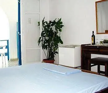 Corali Otel Piso Livadi