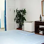 Corali Hotel Piso Livadi